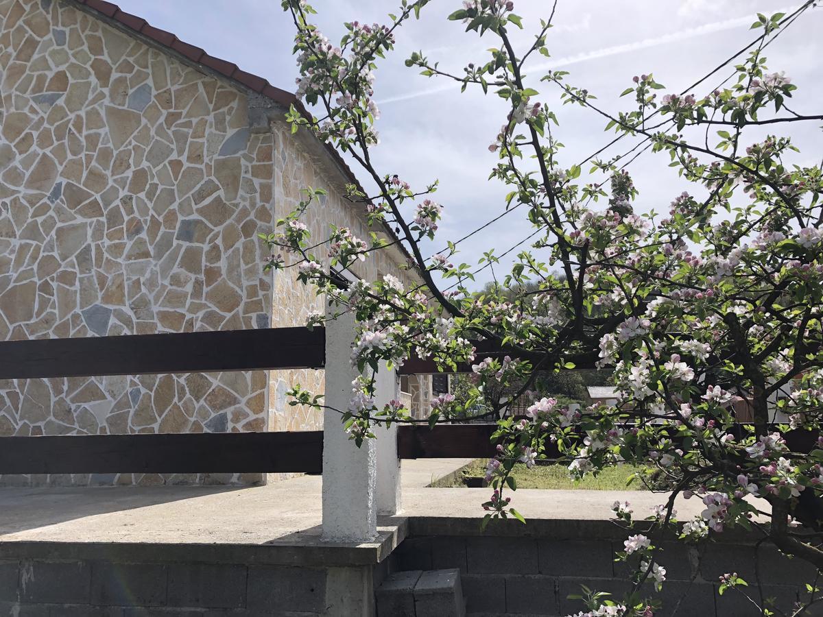 Holiday Home Ivana เวียร์ปาซาร์ ภายนอก รูปภาพ