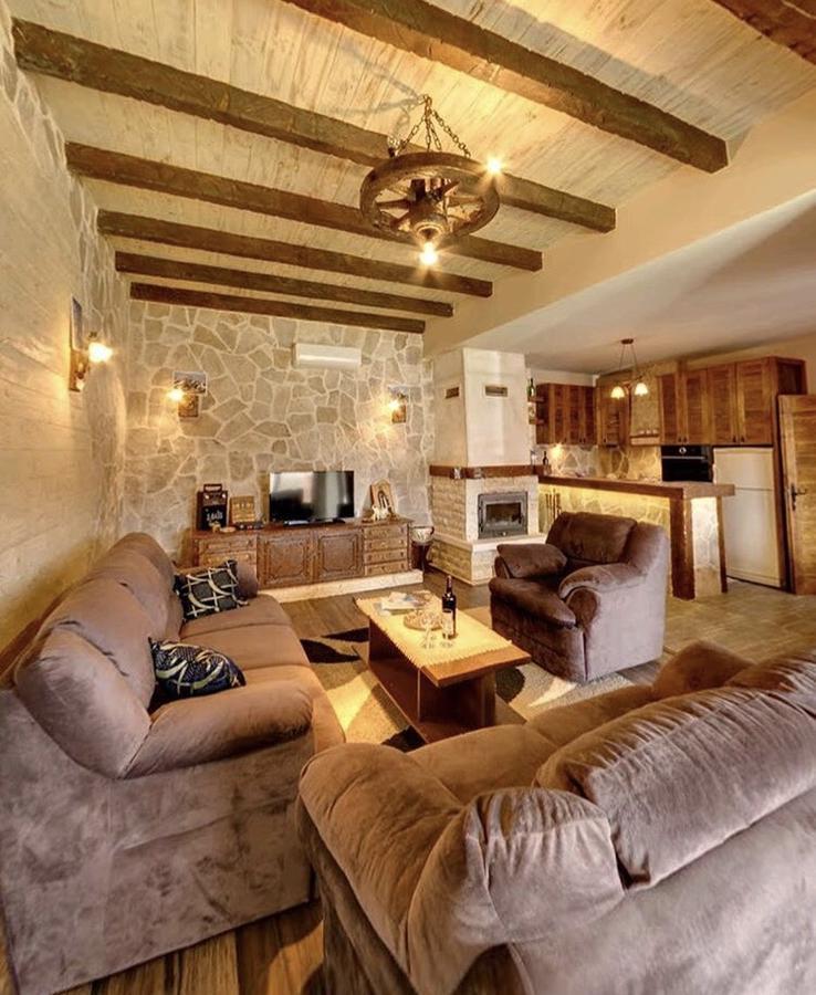Holiday Home Ivana เวียร์ปาซาร์ ภายนอก รูปภาพ