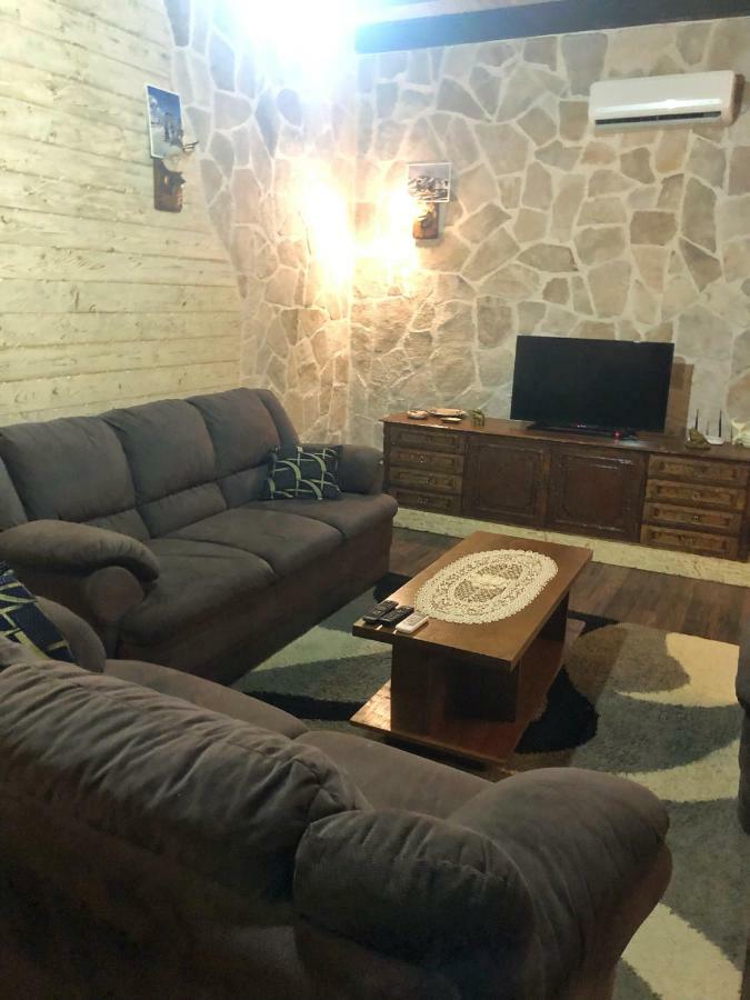 Holiday Home Ivana เวียร์ปาซาร์ ภายนอก รูปภาพ